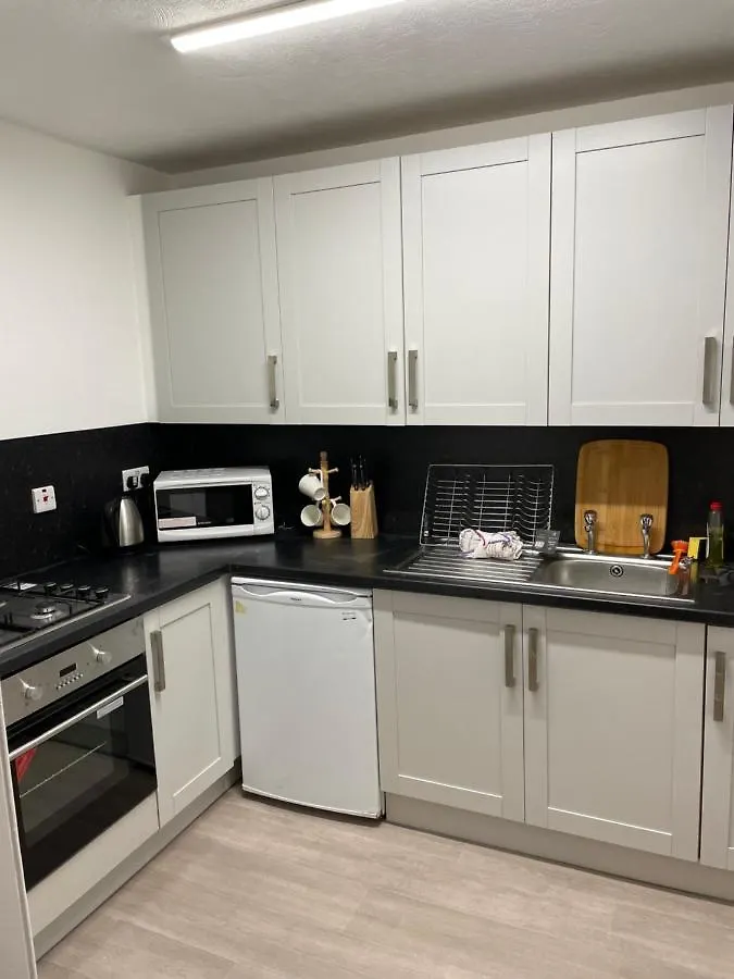 Central, Main Door Apartment, Spacious 2 Bedrooms- No Stairs Edinburgh 0*,  Birleşik Krallık